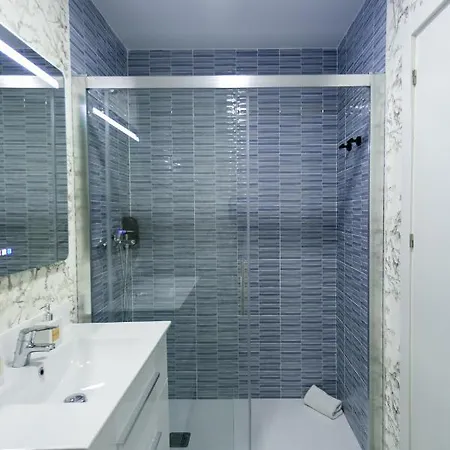Lujoso Con Piscina Compartida 1 * Séville